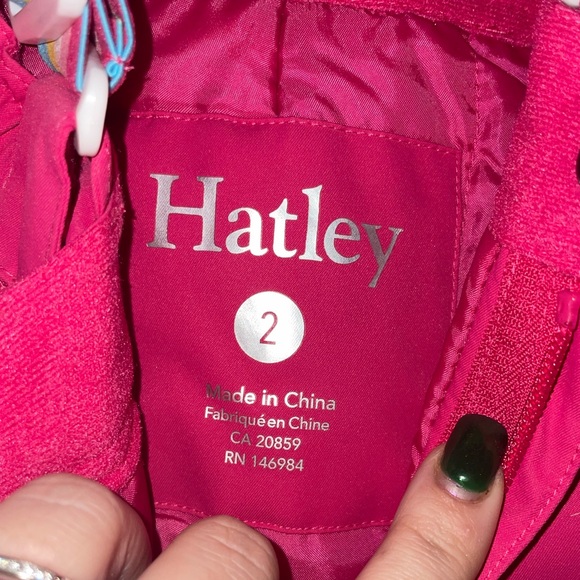 Little girls size 2T snow pants in pink from Hatley - Picture 3 of 3